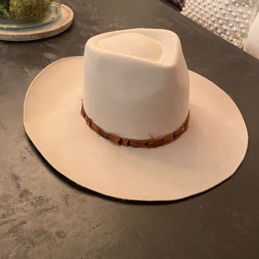 NWT Hat Attack wide brim hat